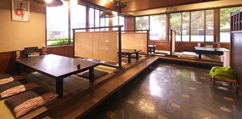 うな勢店内