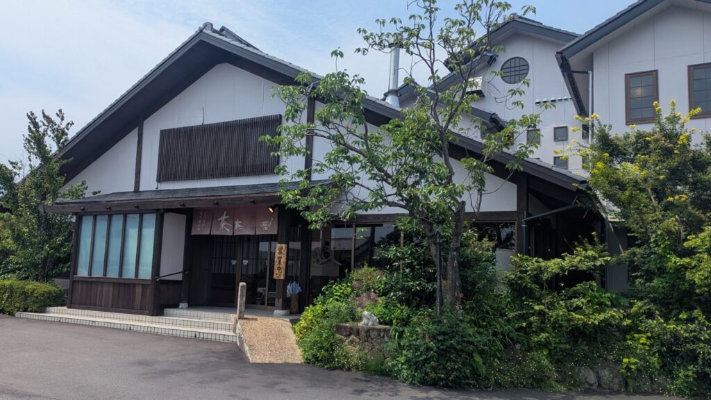 自然薯 茶茶（じねんじょちゃちゃ） 鈴鹿山麓店