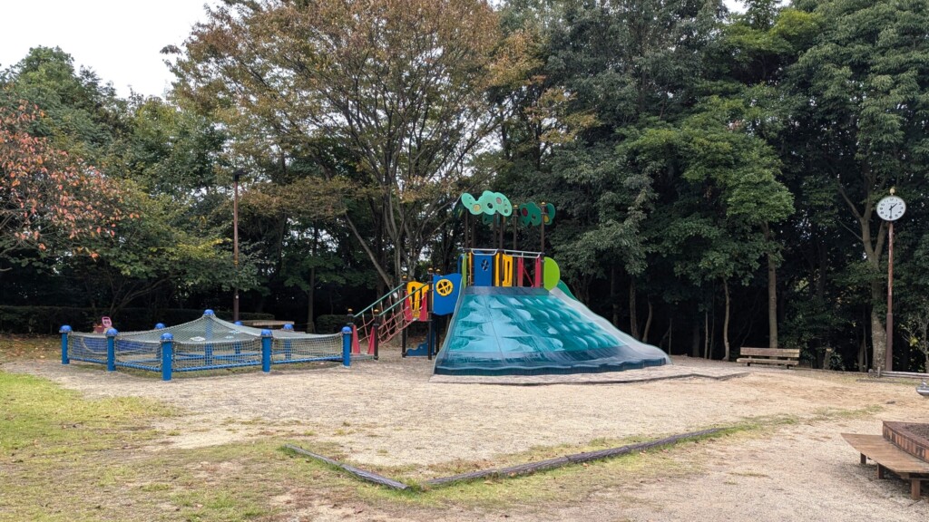 垂坂公園の遊具