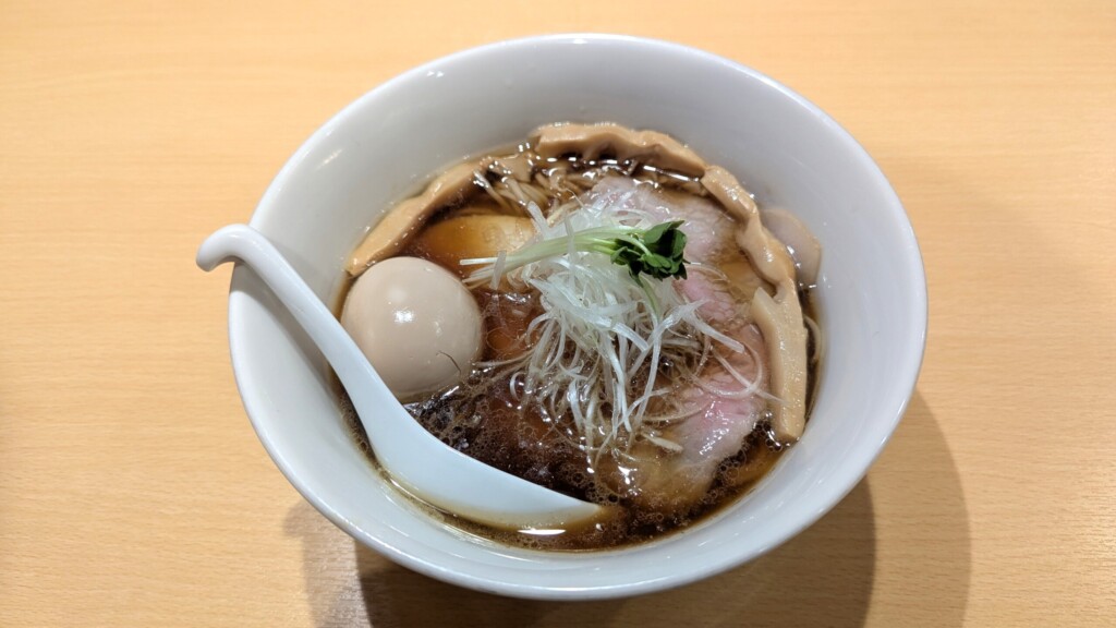らぁ麺なか川の醤油らぁ麺