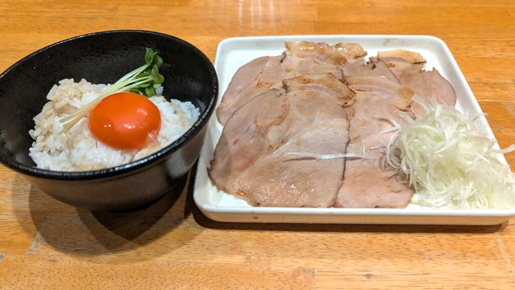 らぁ麺なか川の肉TKG