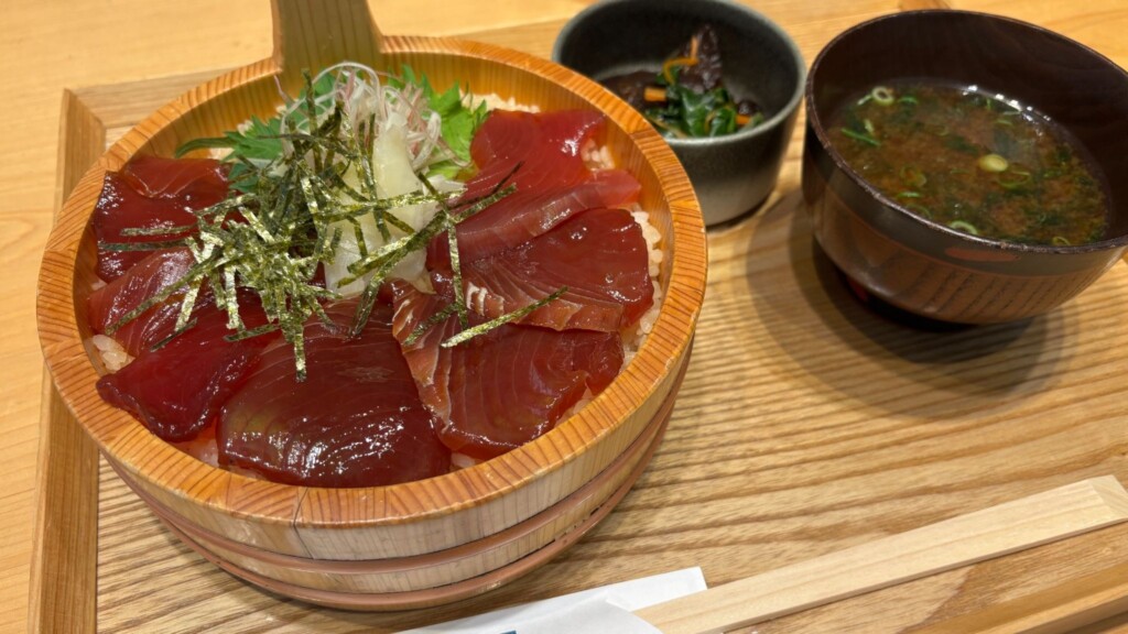 三重テラスのてこね寿司ランチ